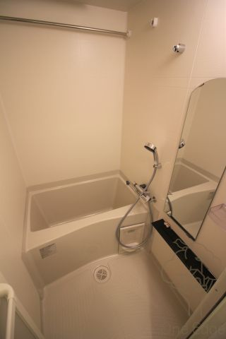 プレサンス梅田北オールの浴室