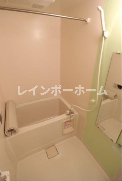 トレグラース　Ｂ棟仲介手数料（賃料の1.10ヵ月）の50％OFF対象物件！の浴室|きれいなお風呂です