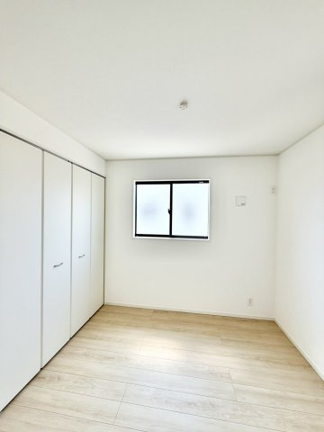 クレイドルガーデン和歌山市有本　第３　新築戸建ての洋室