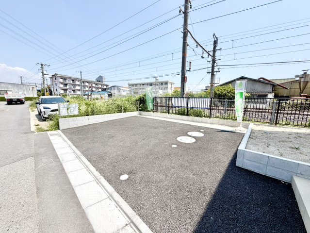 クレイドルガーデン和歌山市有本　第３　新築戸建ての前面道路含む現地写真