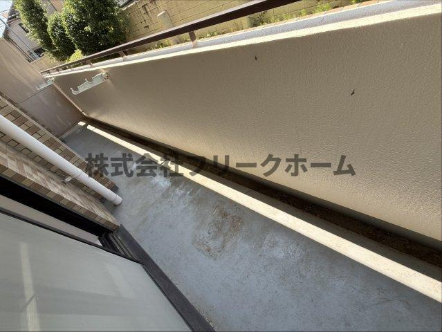武蔵野市中町３丁目の賃貸マンションのバルコニー