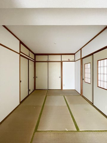 大坪ビルの和室