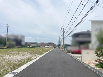 【前面道路含む現地写真】 | 鈴鹿市矢橋２丁目 10区画宅地分譲 | 前面道路