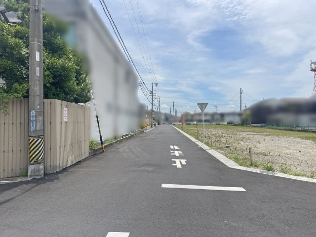 【前面道路含む現地写真】 | 鈴鹿市矢橋２丁目 10区画宅地分譲 | 前面道路