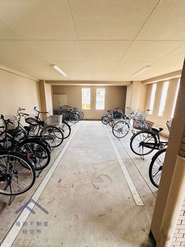 春日原パークホームズの駐輪場