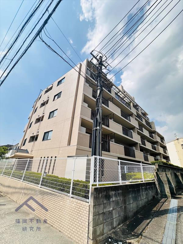 春日原パークホームズの外観