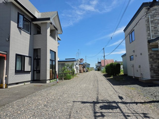 【前面道路含む現地写真】の画像