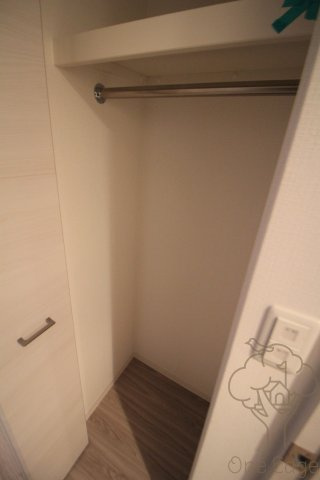 プレサンス南森町ライズの収納