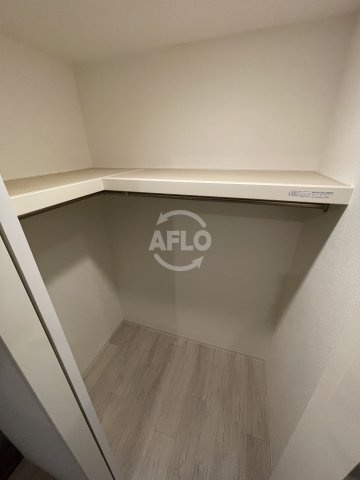セレニテフラン難波の収納|セレニテフラン難波　ウォークインクローゼット