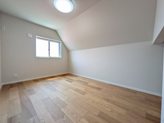 八王子市　中野上町　新築一戸建ての子供部屋|～2階6.0帖の洋室です～