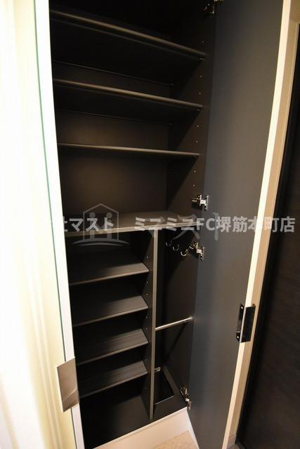 プレサンス大手前ピリオドの収納