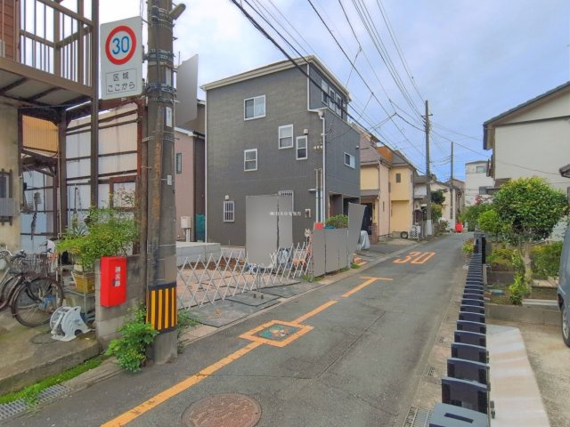 富士見市水谷東２丁目の新築一戸建の前面道路含む現地写真|北側約4ｍ公道