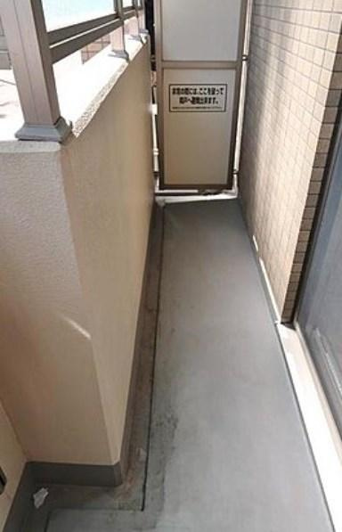 パークウェル高円寺のバルコニー|他部屋の写真です。