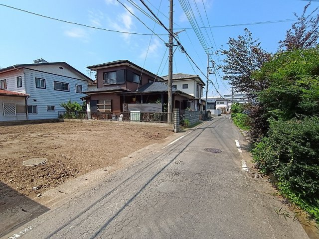 高崎市浜尻町　売地の前面道路含む現地写真