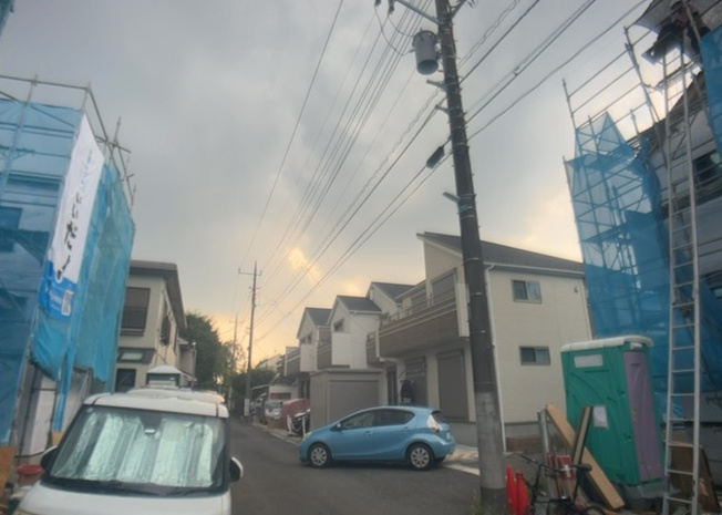 【展望】 | 土地の地勢が高台の場合、景色を綺麗にみることができ、景色にこだわってお家探ししている方におすすめです！また平坦地よりも風通しがいいというメリットがあります。デメリットもあるので是非現地でご確認下さい。