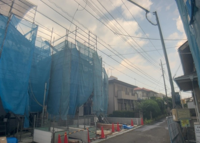 【展望】 | 眺望を気にして物件を探す場合、前面に建物が建っていないか現地で確認しましょう！前面に建物があると景色はもちろん、日当たりや風通しにも影響が出てきます。住んだ時のことを想像しながら現地見学をしましょう。