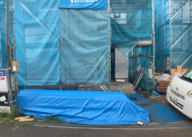 【庭】 | 庭があることでガーデニングや家庭菜園はもちろん、こどもの遊び場やペットを放して遊ぶことができます。また、家の周囲に余裕があるということです。隣地との間があれば、十分な日当たりと、風通しが確保できます。