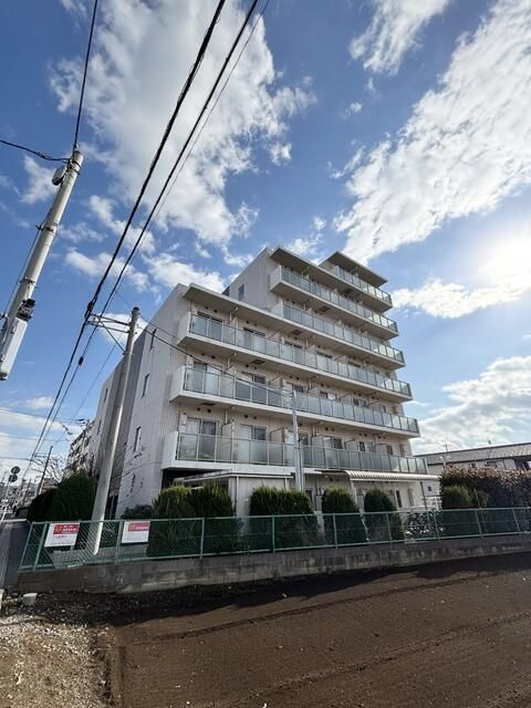 第１９シントウキョウビルの外観