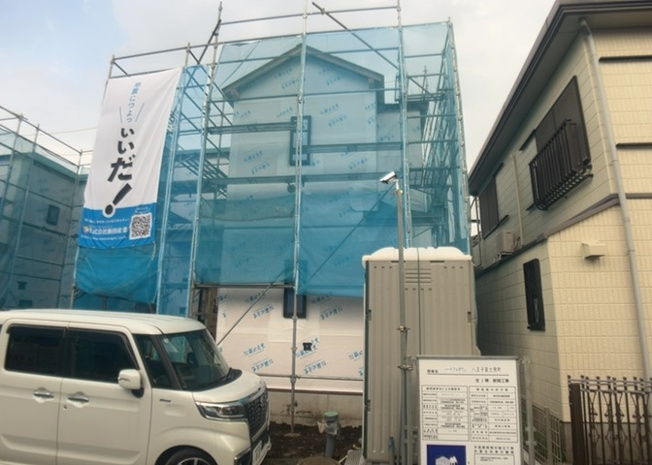 【発電・温水設備】 | 省エネ給湯器とは従来型の給湯器より熱効率が高く、少ない燃料でたくさんのお湯を沸かすことが出来る高効率な給湯器のことを指します。また、省エネ給湯器には種類があり、利便性や効果なども様々です。