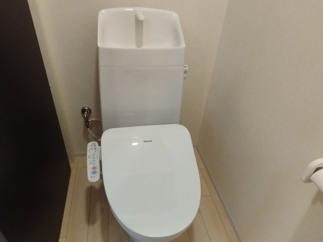 ウィルヴィレッジ弐番館の居間・リビング