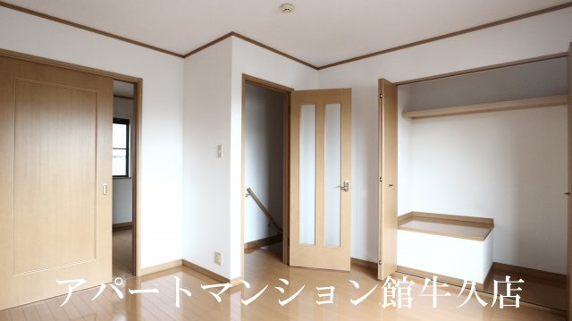 クレールつくばの洋室