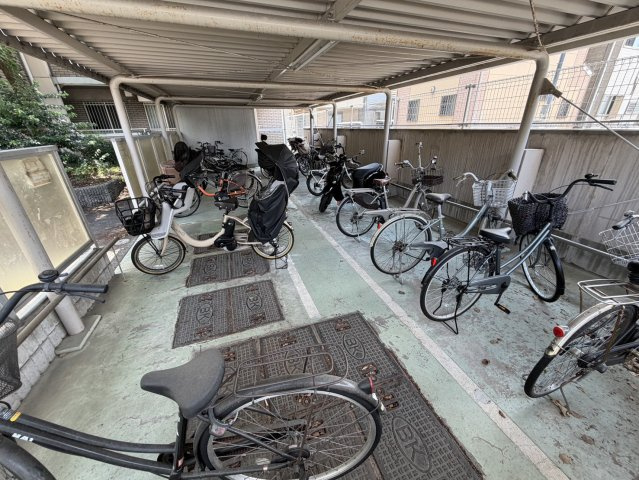 【その他共用部分】 | メゾン川口 | 駐輪場