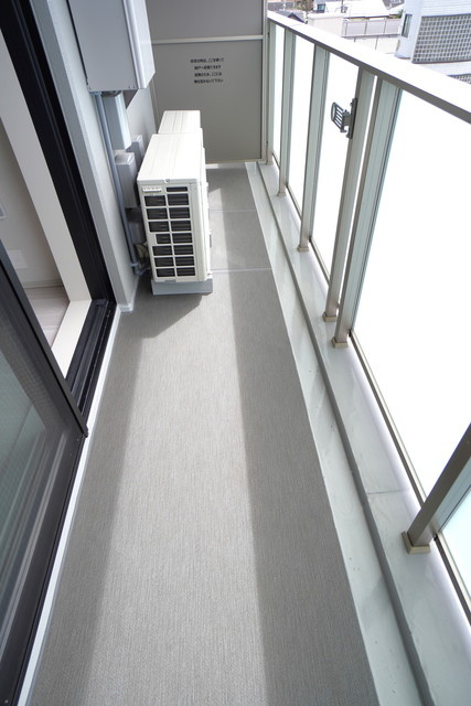 Ｊ．ＧＲＡＮ　Ｃｏｕｒｔ　品川西大井ＷＥＳＴのバルコニー|※写真は同タイプ住戸です。
