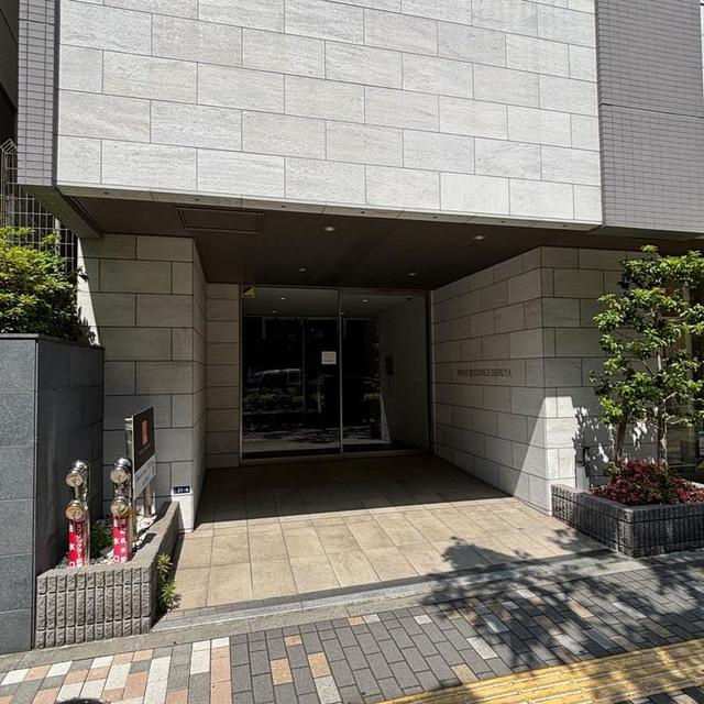 プライムレジデンス渋谷のエントランス