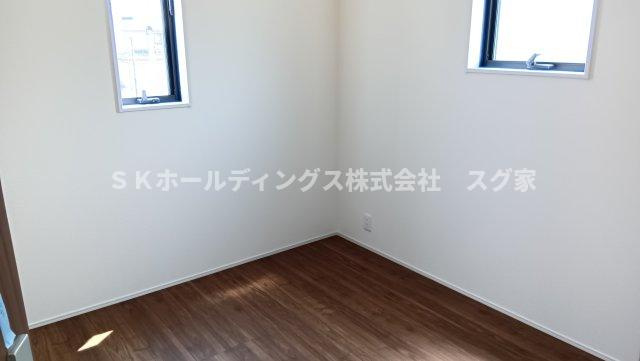 南丹市園部町本町新築戸建て住宅の洋室