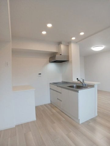 熊本市東区小山２丁目のアパートのキッチン