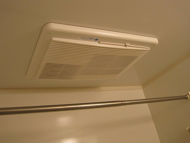 レオパレスひまわりのその他|浴室乾燥機