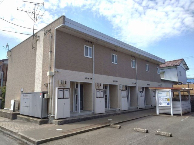 レオパレスバスタードの外観|外観もきれいです