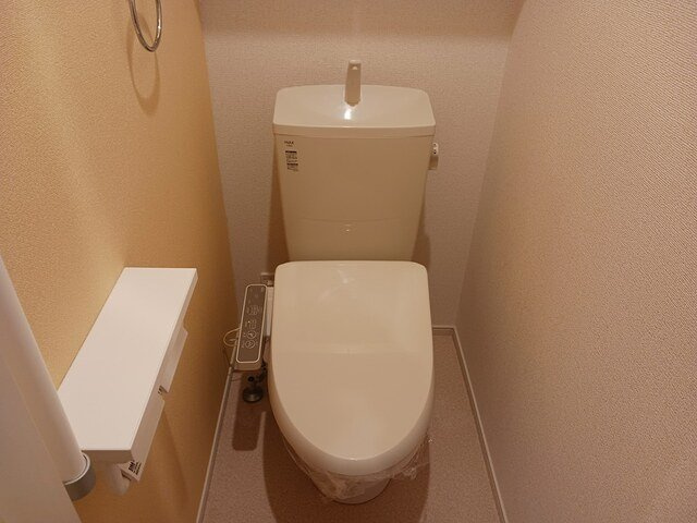 レ・セーナ　東森田のトイレ|落ち着いたトイレです
