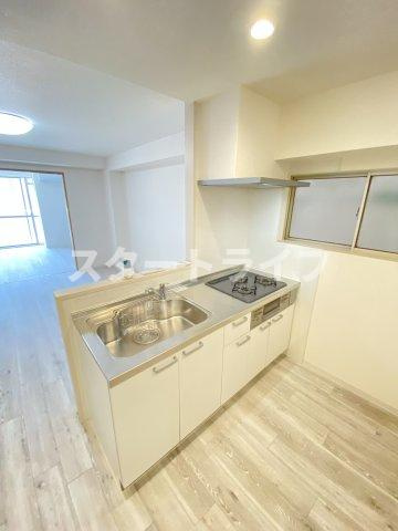 大阪市淀川区西中島４丁目の賃貸マンションのキッチン
