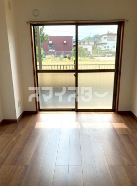 八王子市下恩方町のアパートの内装