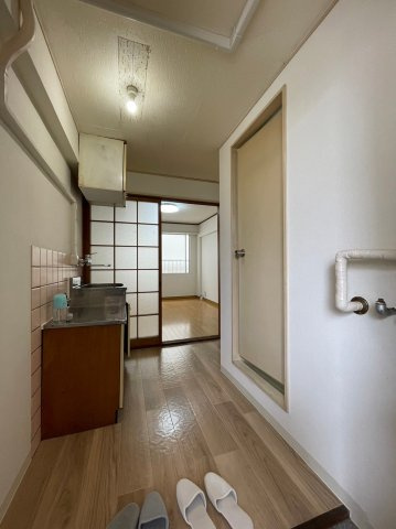岡住マンションの玄関|※写真は別の部屋のものです。