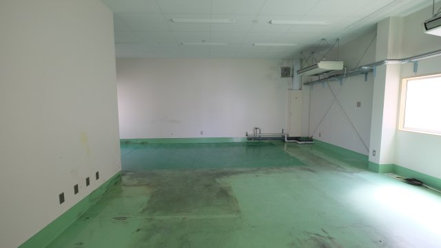 長田２丁目H事務所の内装|作業場