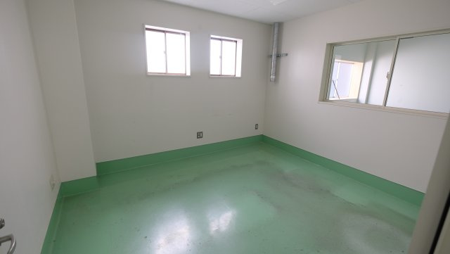 長田２丁目H事務所のその他|作業場に個室あり。