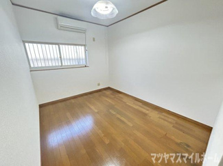 【寝室】 | 巣本町戸建賃貸