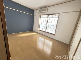 【洋室】 | 巣本町戸建賃貸