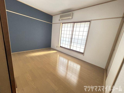 【洋室】 | 巣本町戸建賃貸