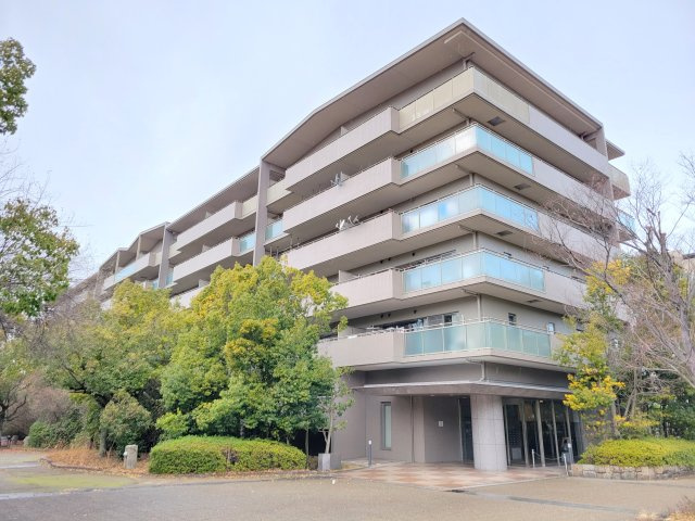 ローレルスクエア登美ヶ丘東館Ⅱ