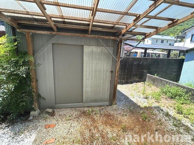 北竹島町T貸家の庭|倉庫付き