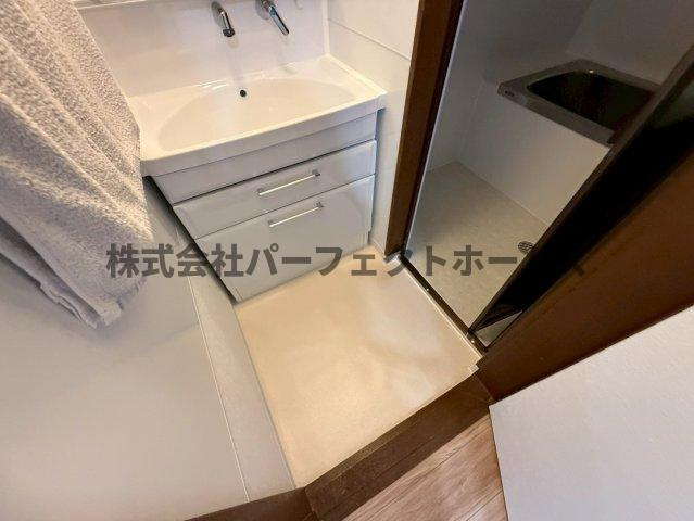 高柳2丁目戸建　賃貸の洗面所|コンパクトで使いやすい洗面所