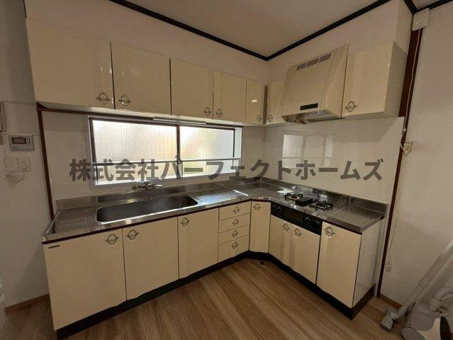 高柳2丁目戸建　賃貸のキッチン|お料理しやすいキッチンです