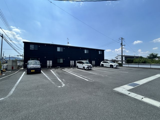 グラドゥアーレＡの駐車場