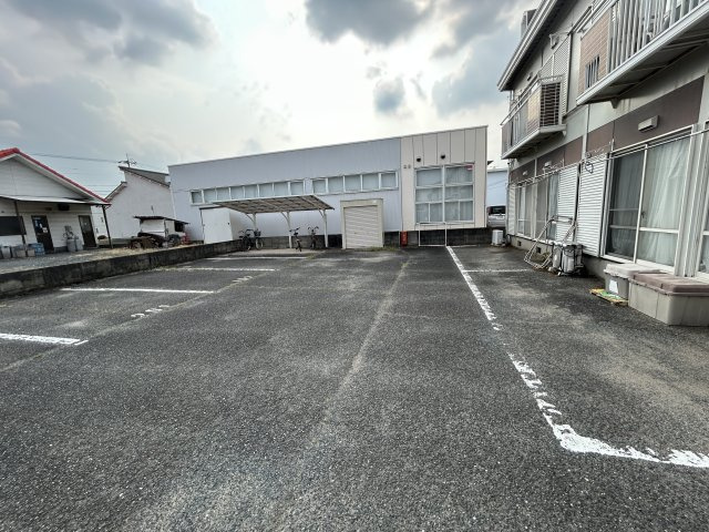 ツインの駐車場