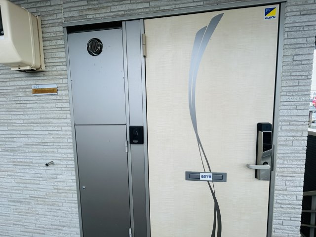 クレイノ木屋のエントランス