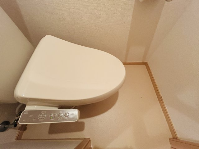 ＳＵＮ’Ｓ　ＧＡＲＤＥＮ中央Ⅲのトイレ