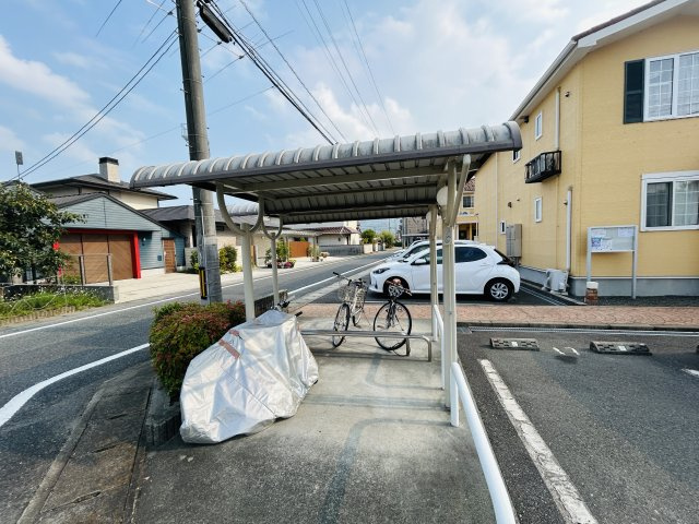 ＳＵＮ’Ｓ　ＧＡＲＤＥＮ中央Ⅲの駐車場